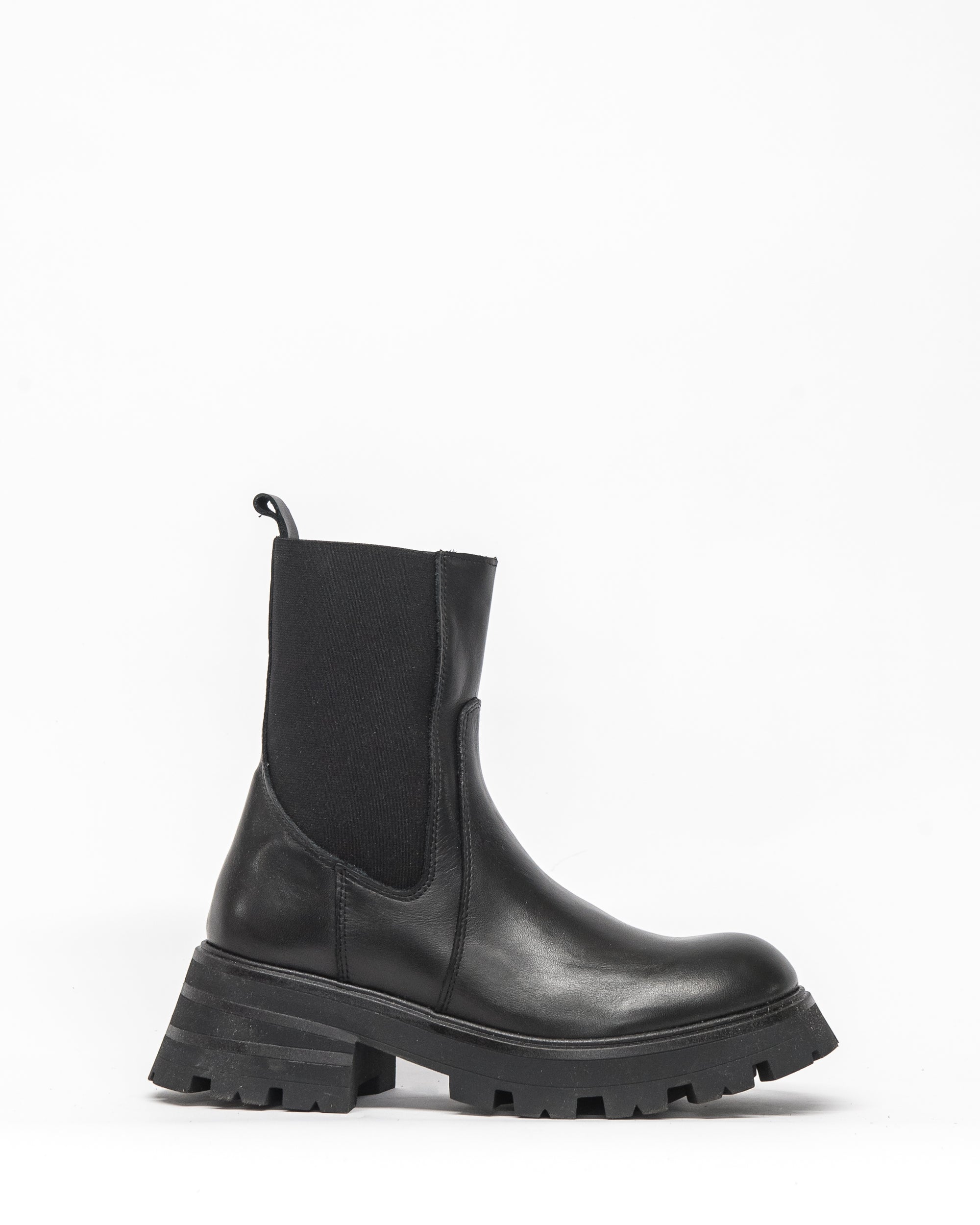 inset boot - black leather