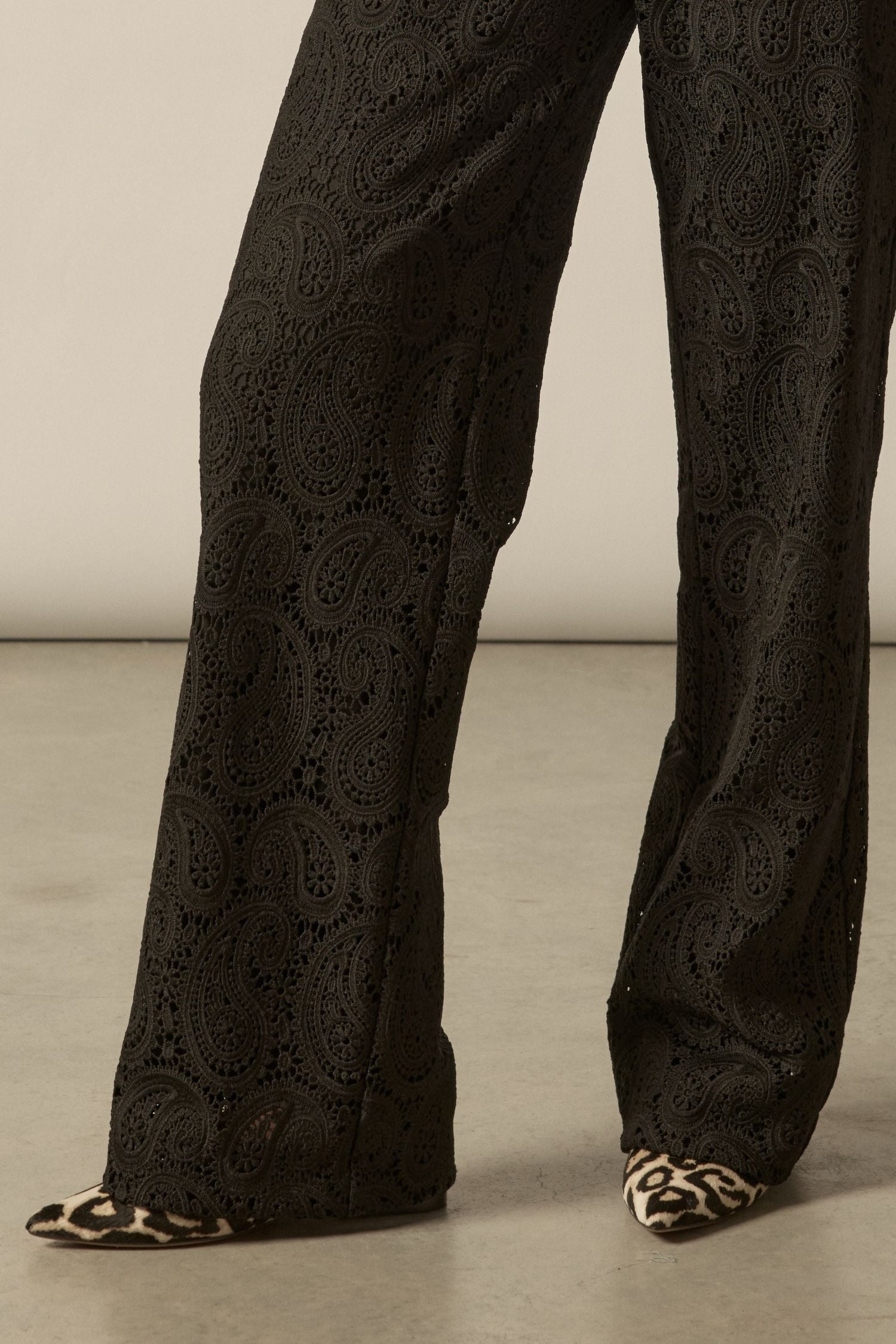 settle sling back - tiger|  zoe kratzmann| considered design