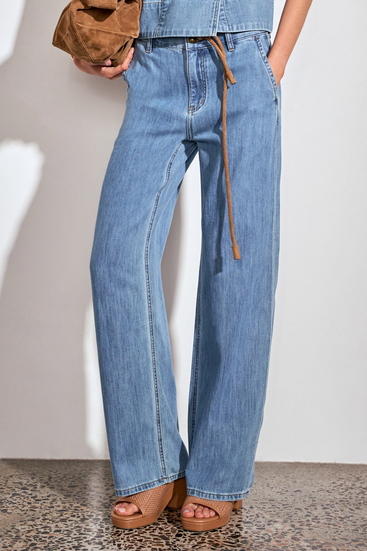 flint jean - mid wash denim