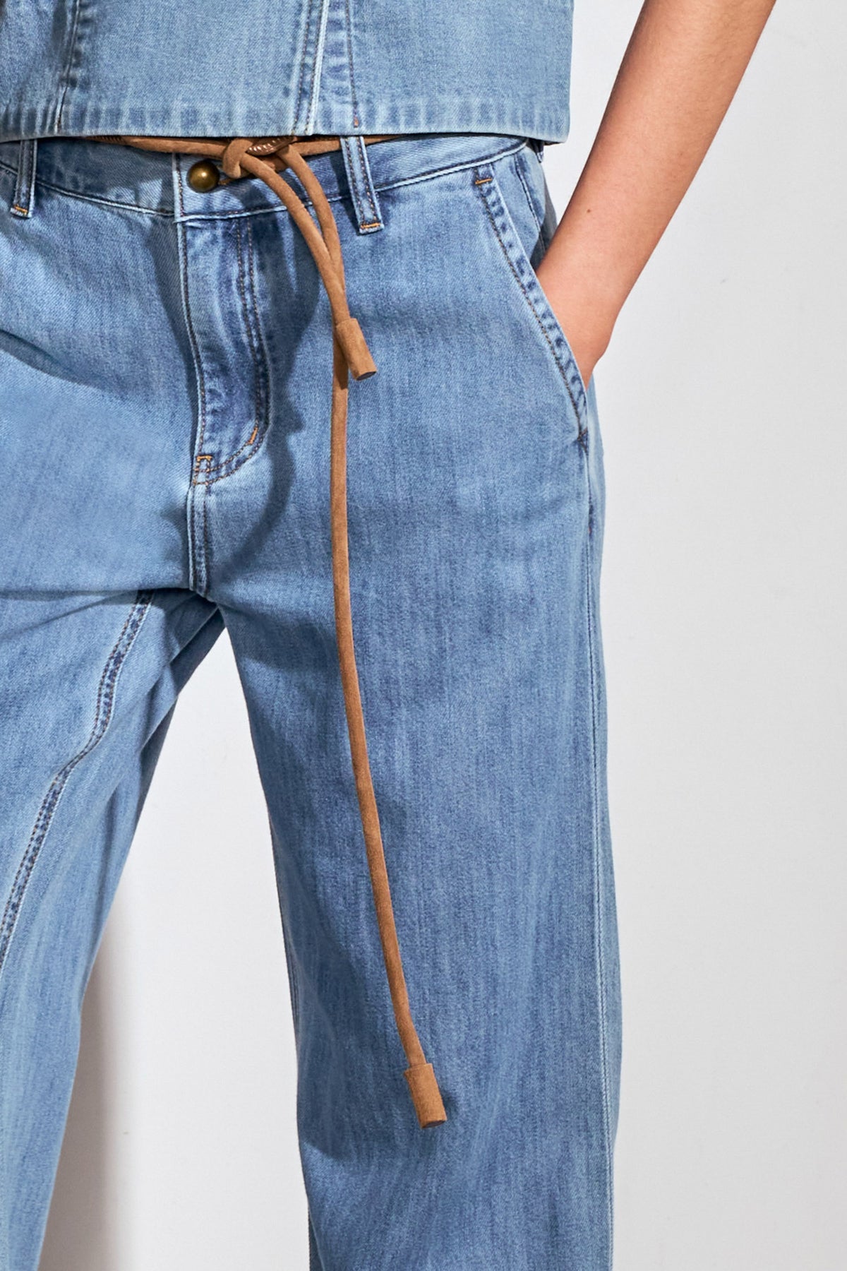 flint jean - mid wash denim