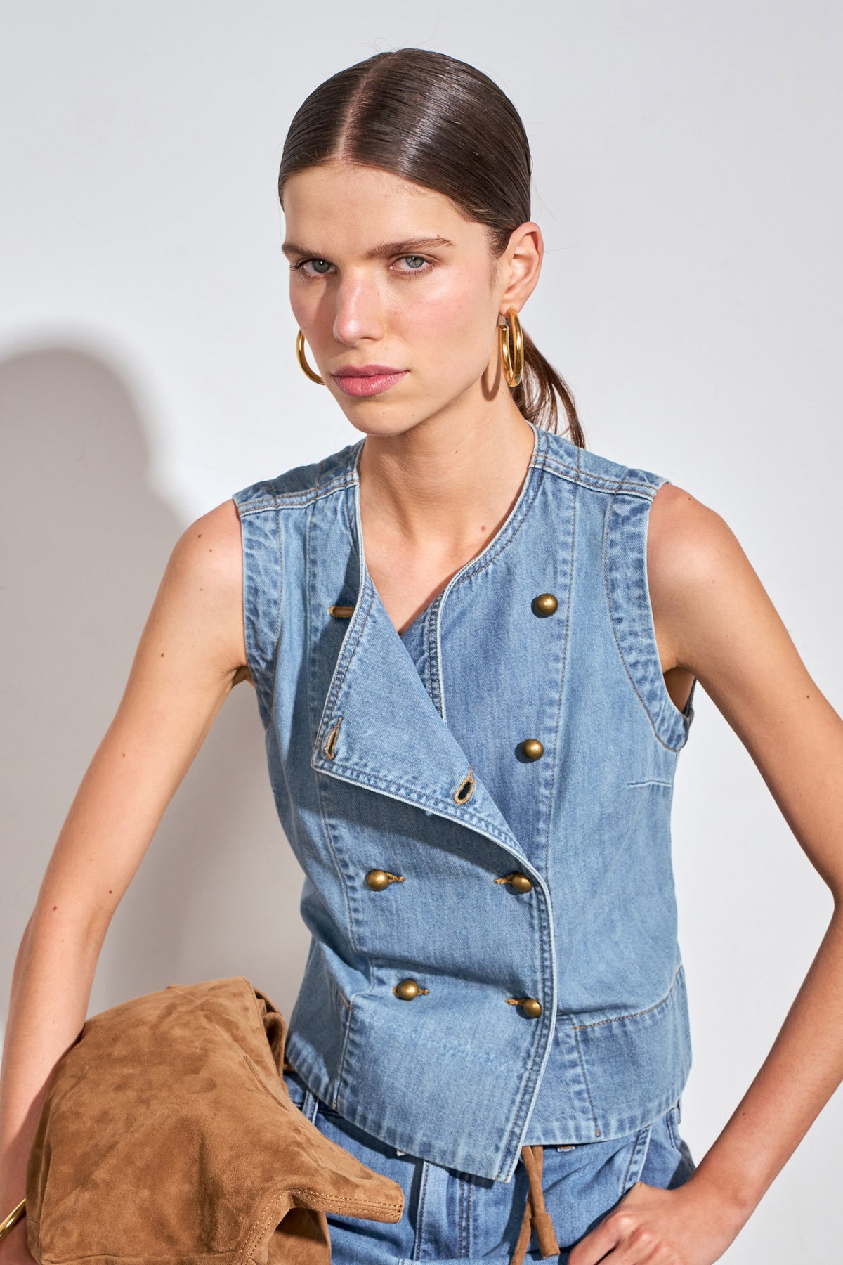 charge vest - mid wash denim