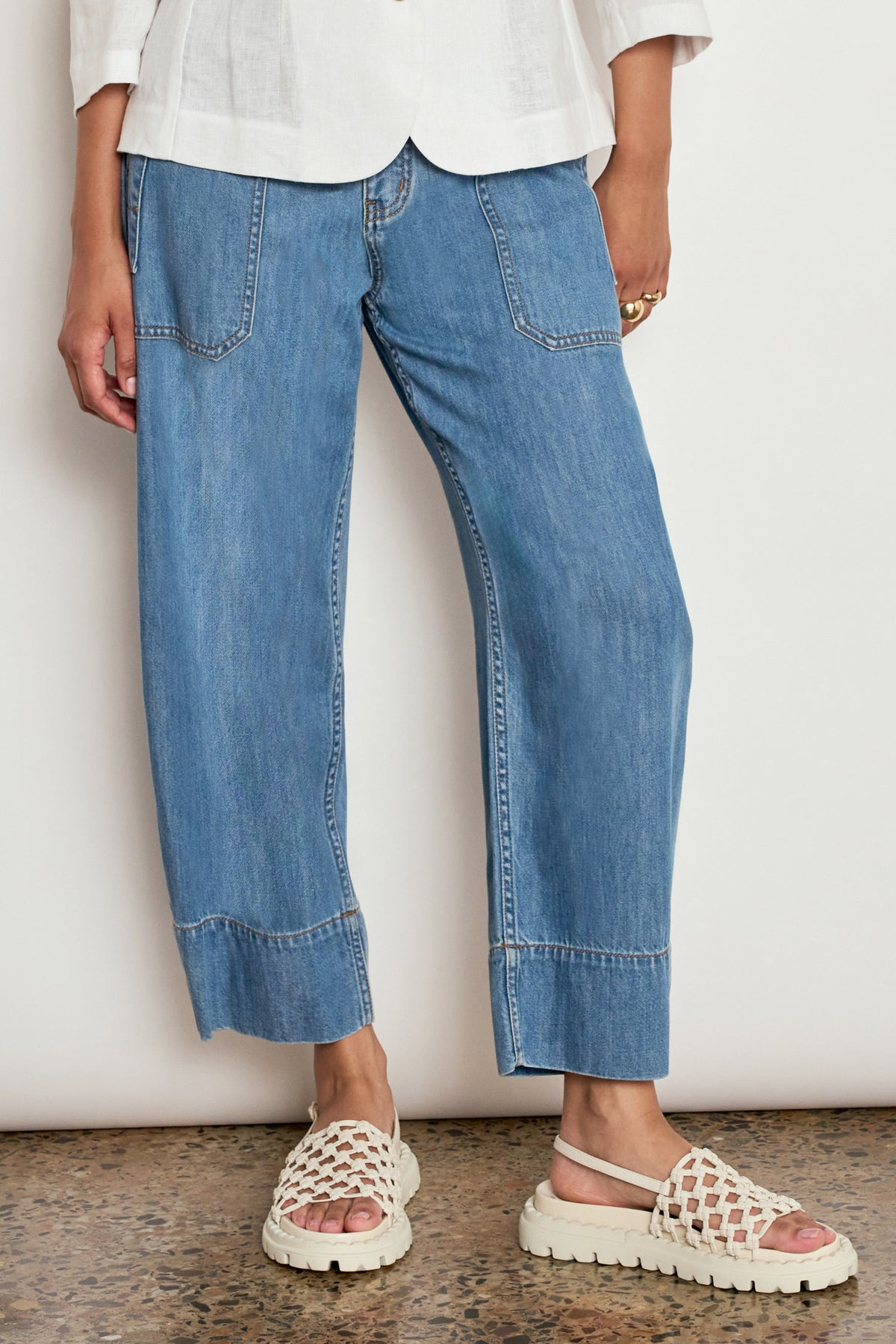 ledger jean - mid wash denim