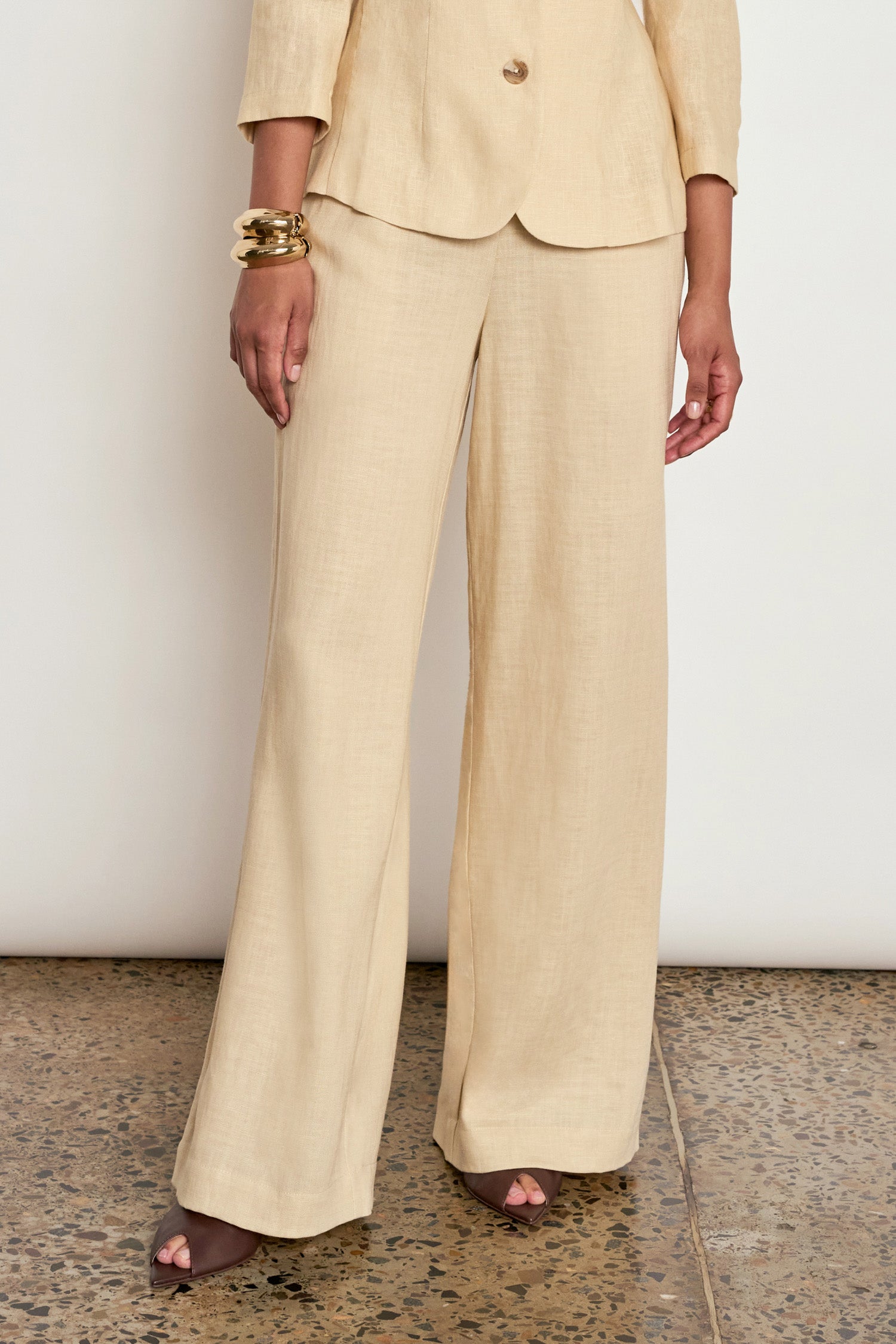 offset pant - eggshell