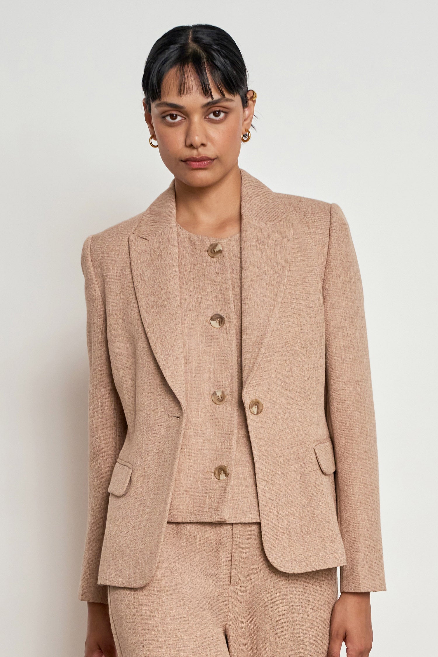 balance jacket - pebble