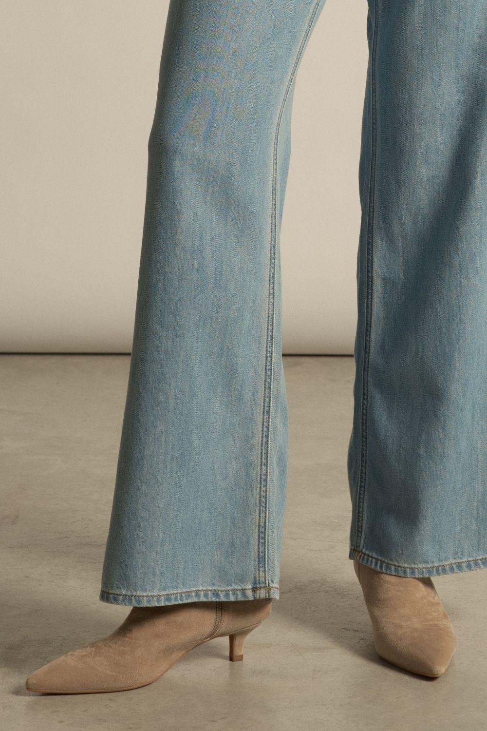 implicit boot - truffle suede