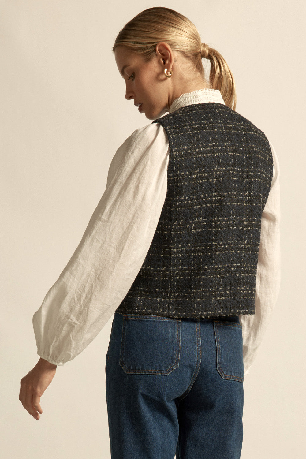 hush vest - midnight check