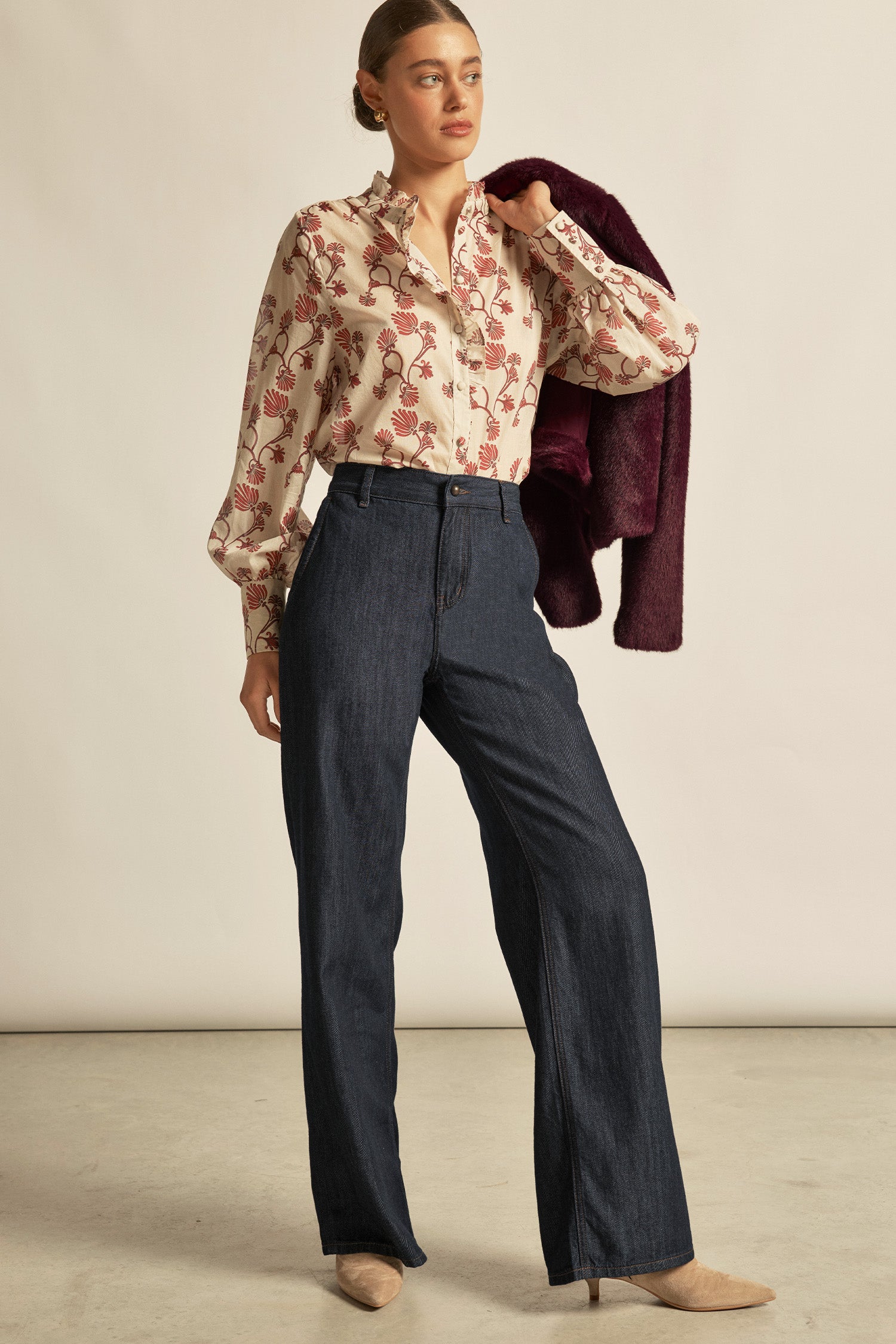 brim top - cream berry nouveau|  zoe kratzmann| considered design