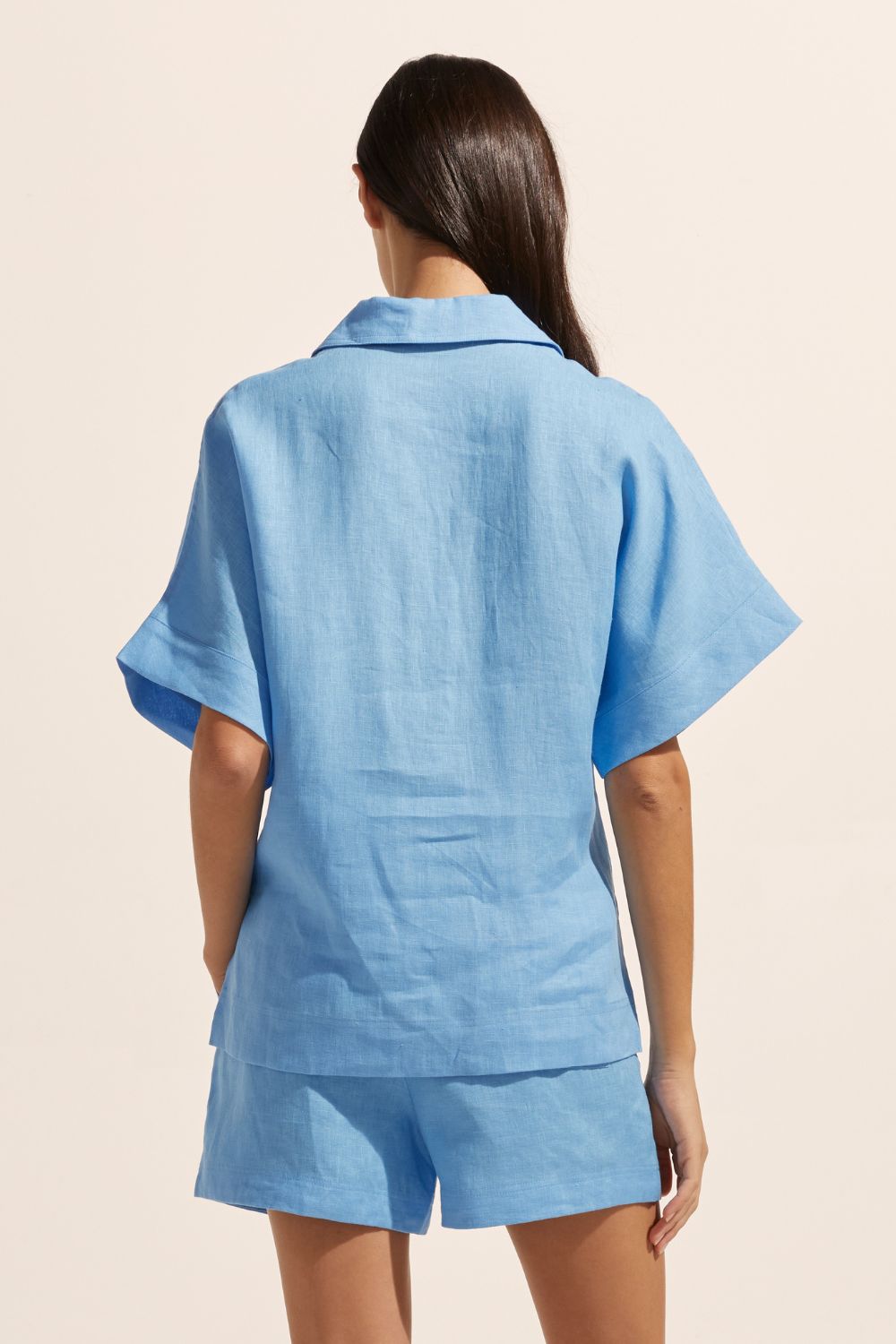 blue, shirt, oversized pockets, short sleeve, linen,  back view