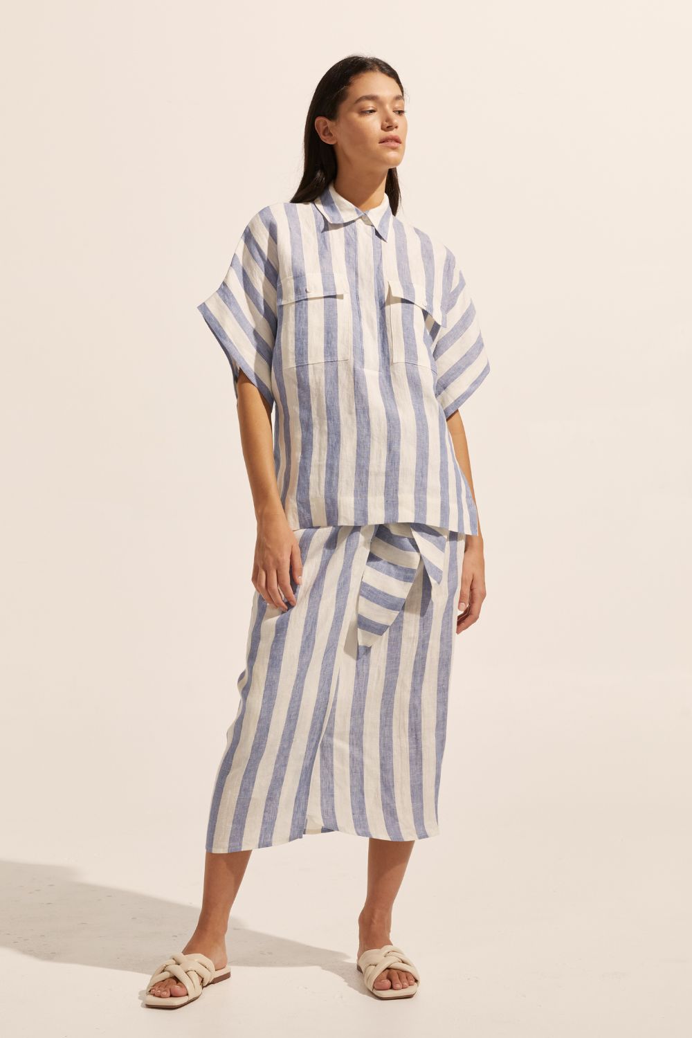 blue and white stripe, shirt, oversized pockets, short sleeve, linen, front view