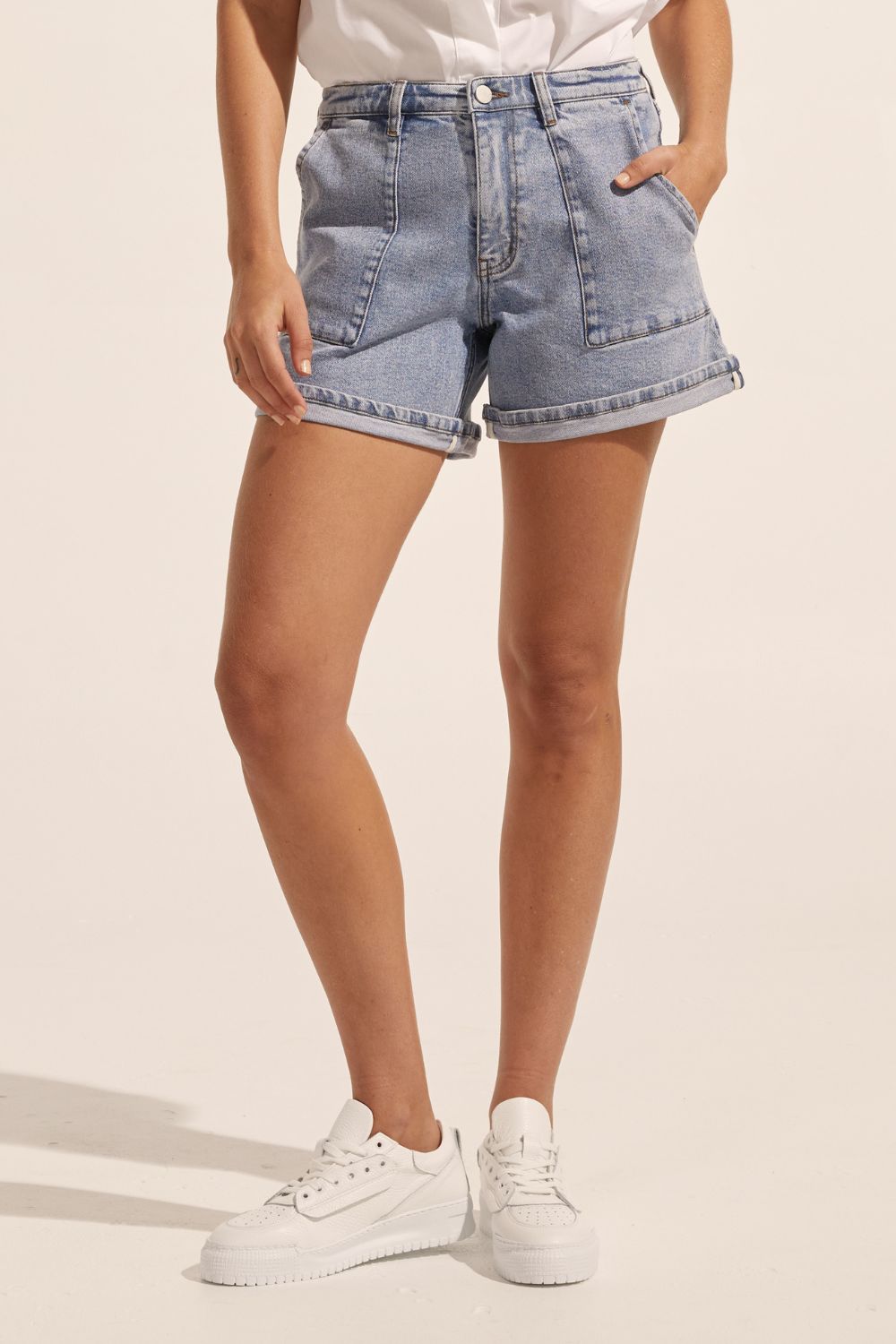 blue denim, shorts, cuffed leg, top stitched pockets, mid rise, front image