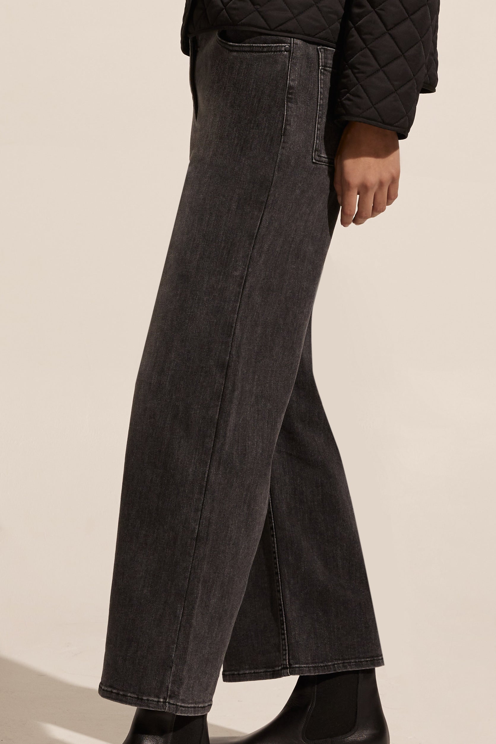 beacon jean - washed black denim