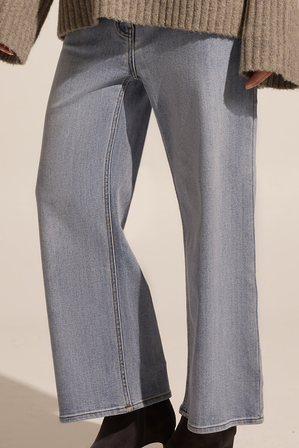 beacon jean - washed denim