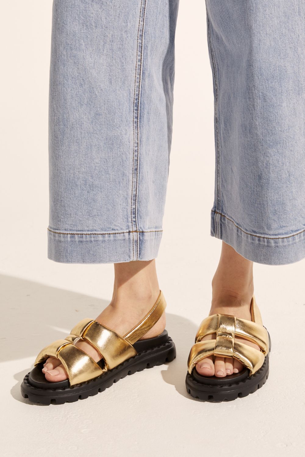 arc sandal - gold
