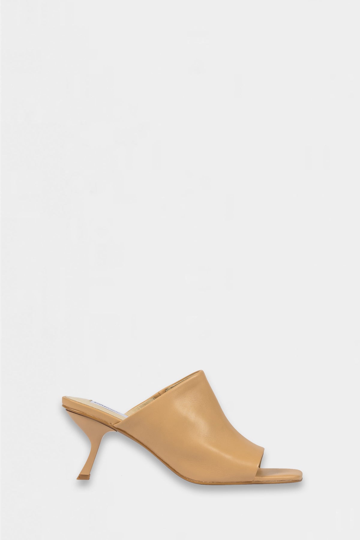 command heel - sandcastle