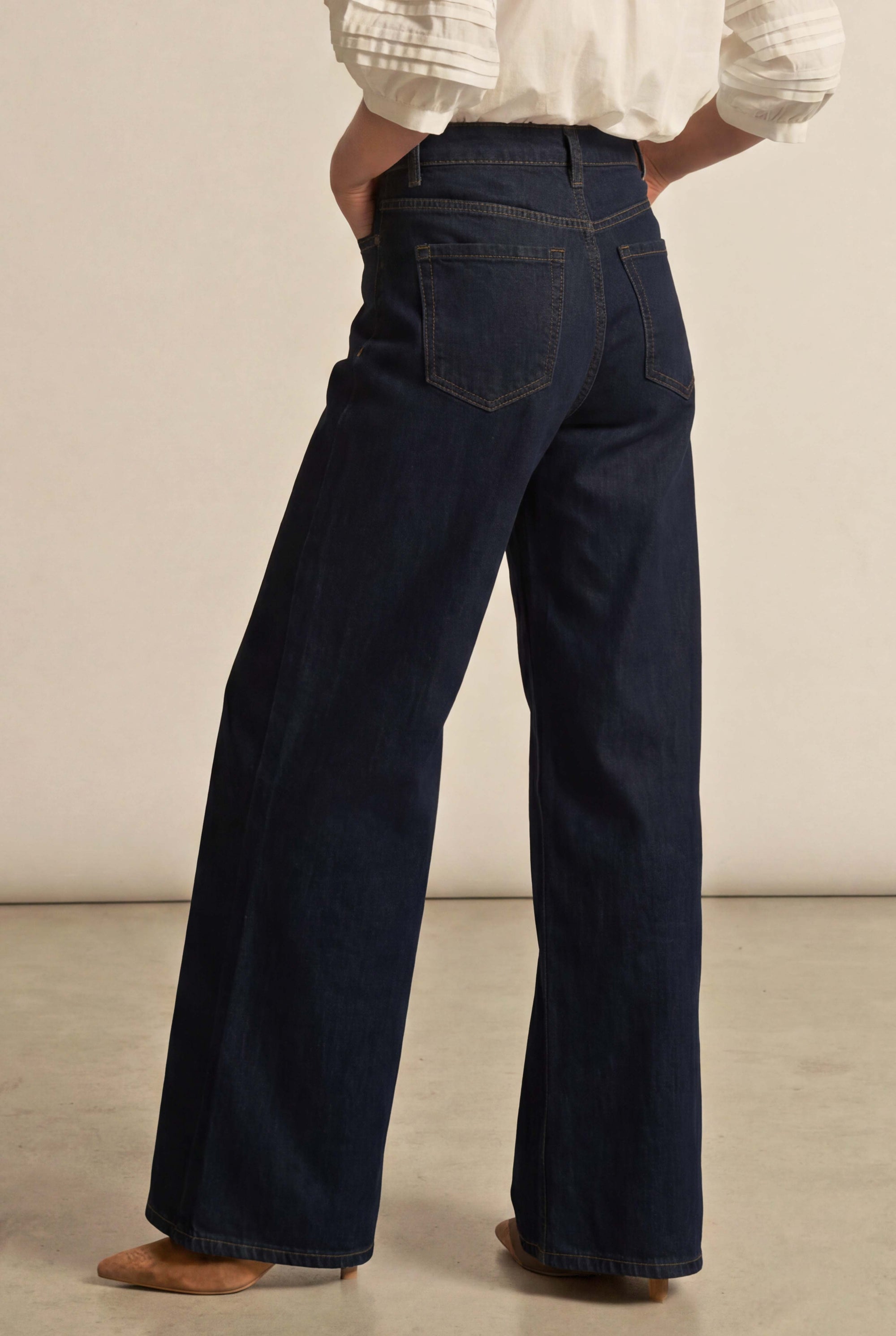 aura jean - dark wash denim