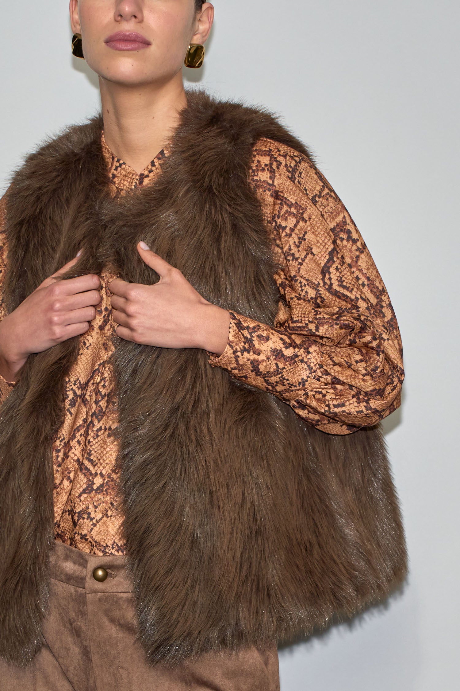 echo vest - chocolate|  zoe kratzmann| considered design
