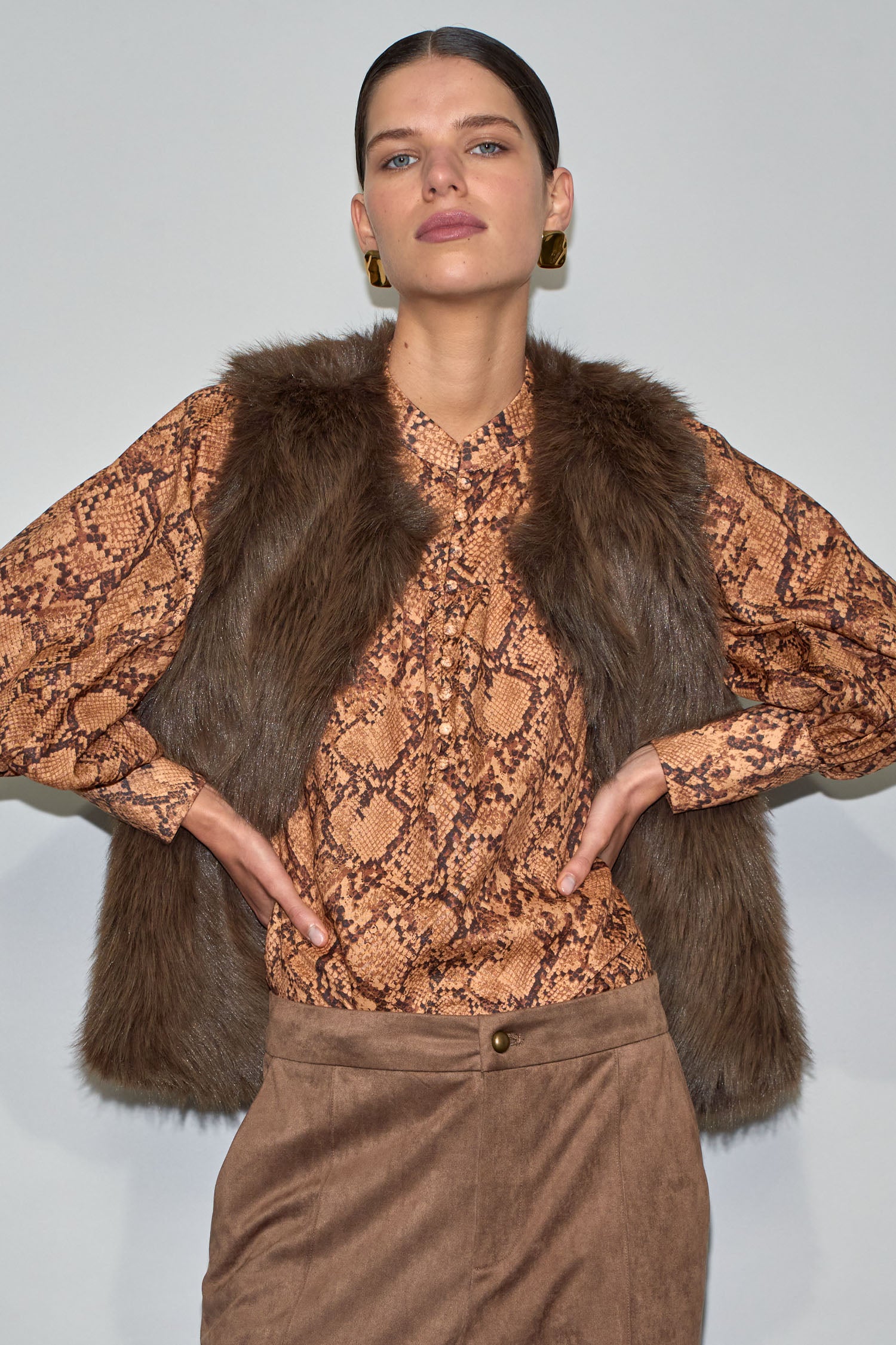 echo vest - chocolate|  zoe kratzmann| considered design