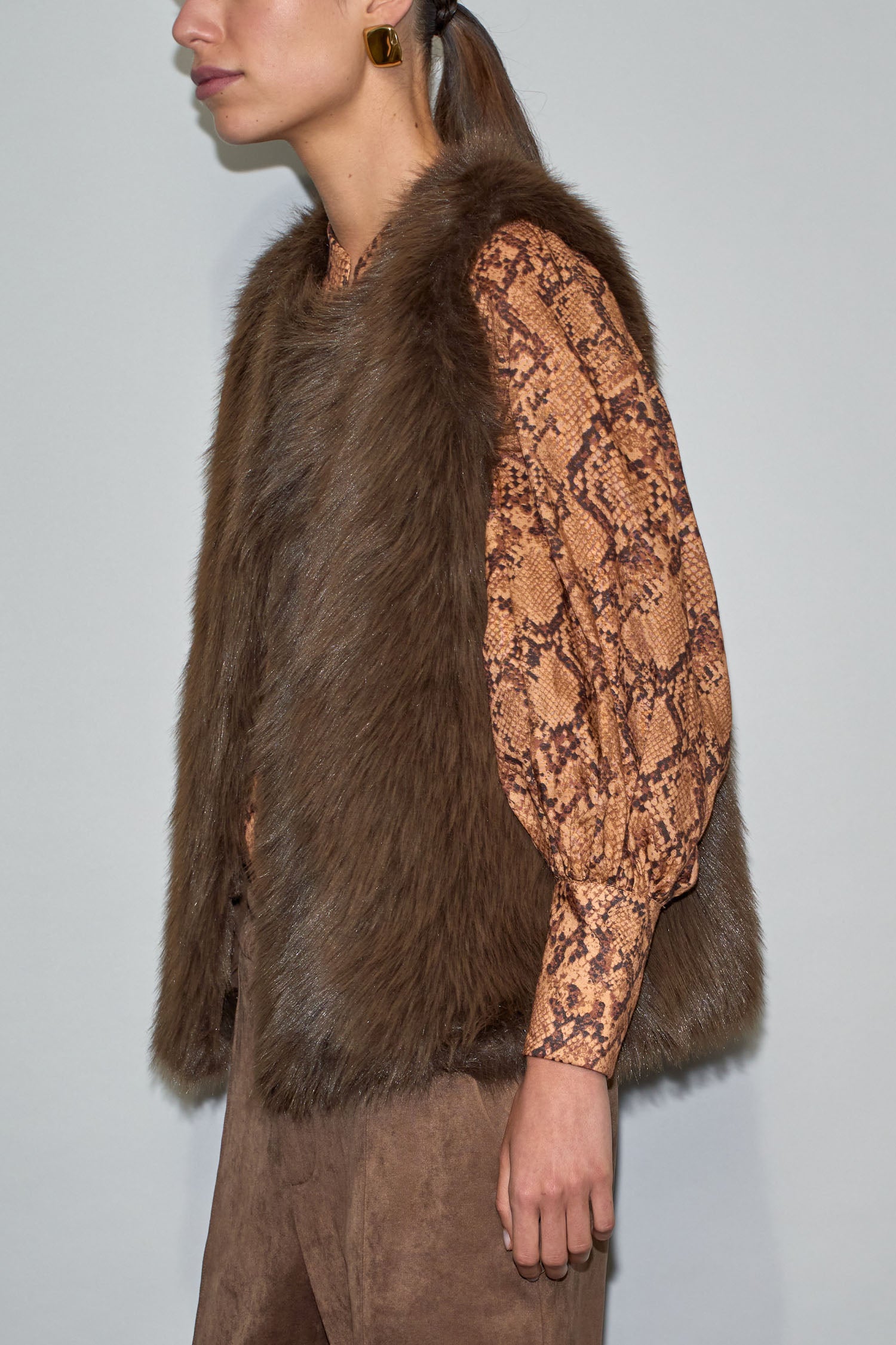echo vest - chocolate|  zoe kratzmann| considered design