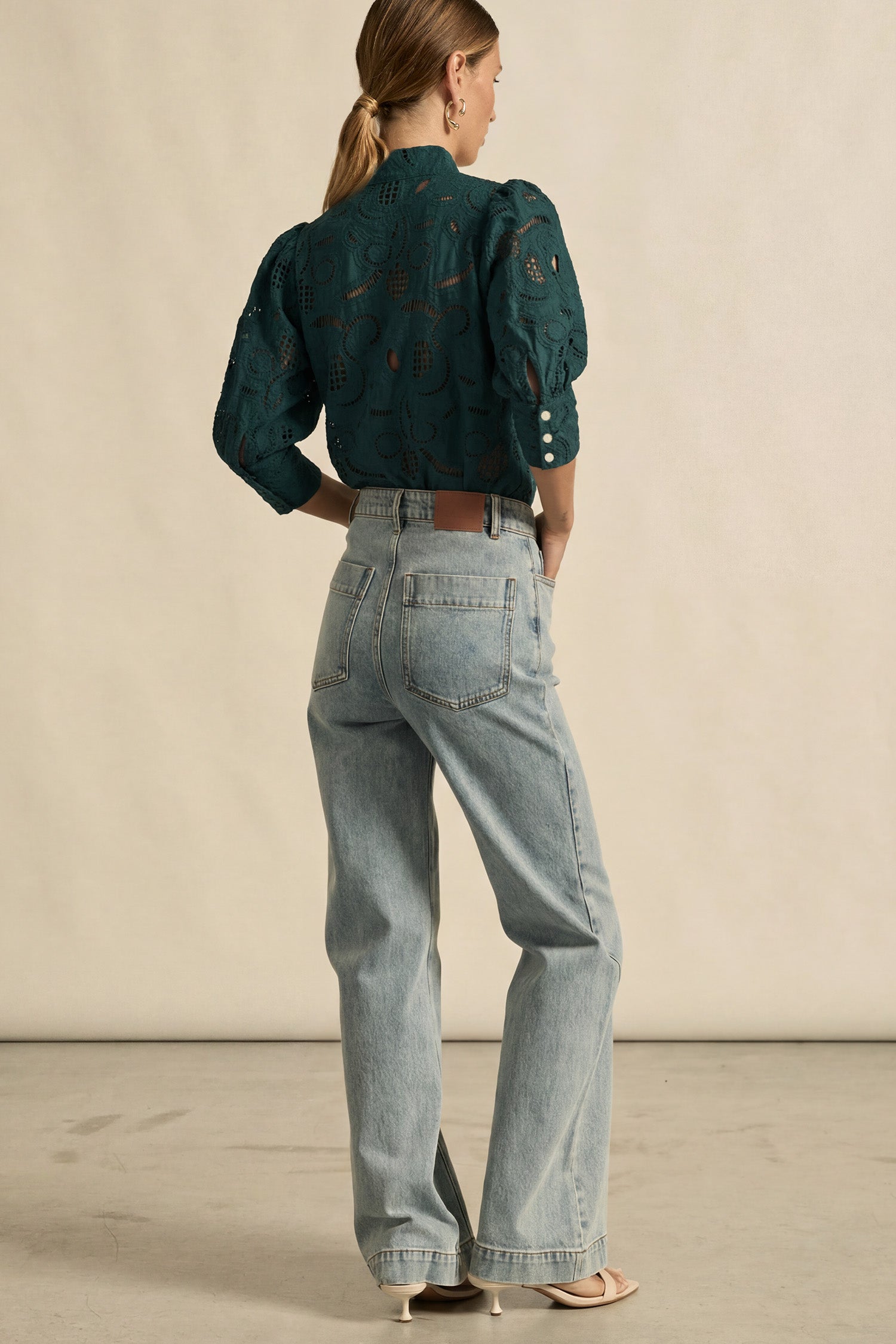 mantra top  - emerald