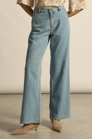 flint jean - light washed denim|  zoe kratzmann| considered design