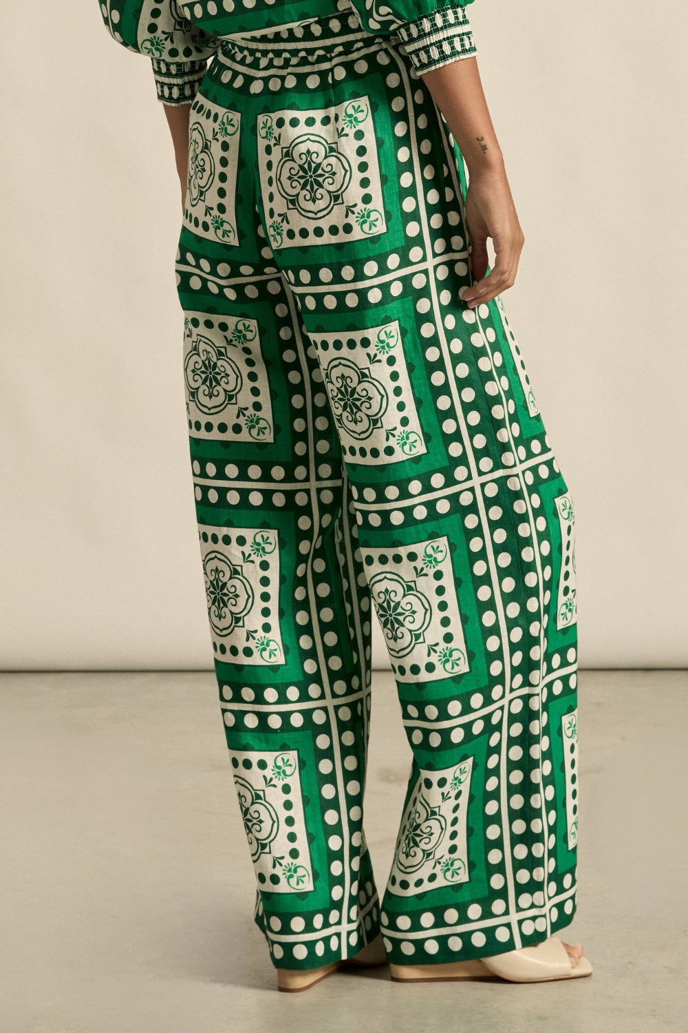 gesture pant - parrot scarf|  zoe kratzmann| considered design