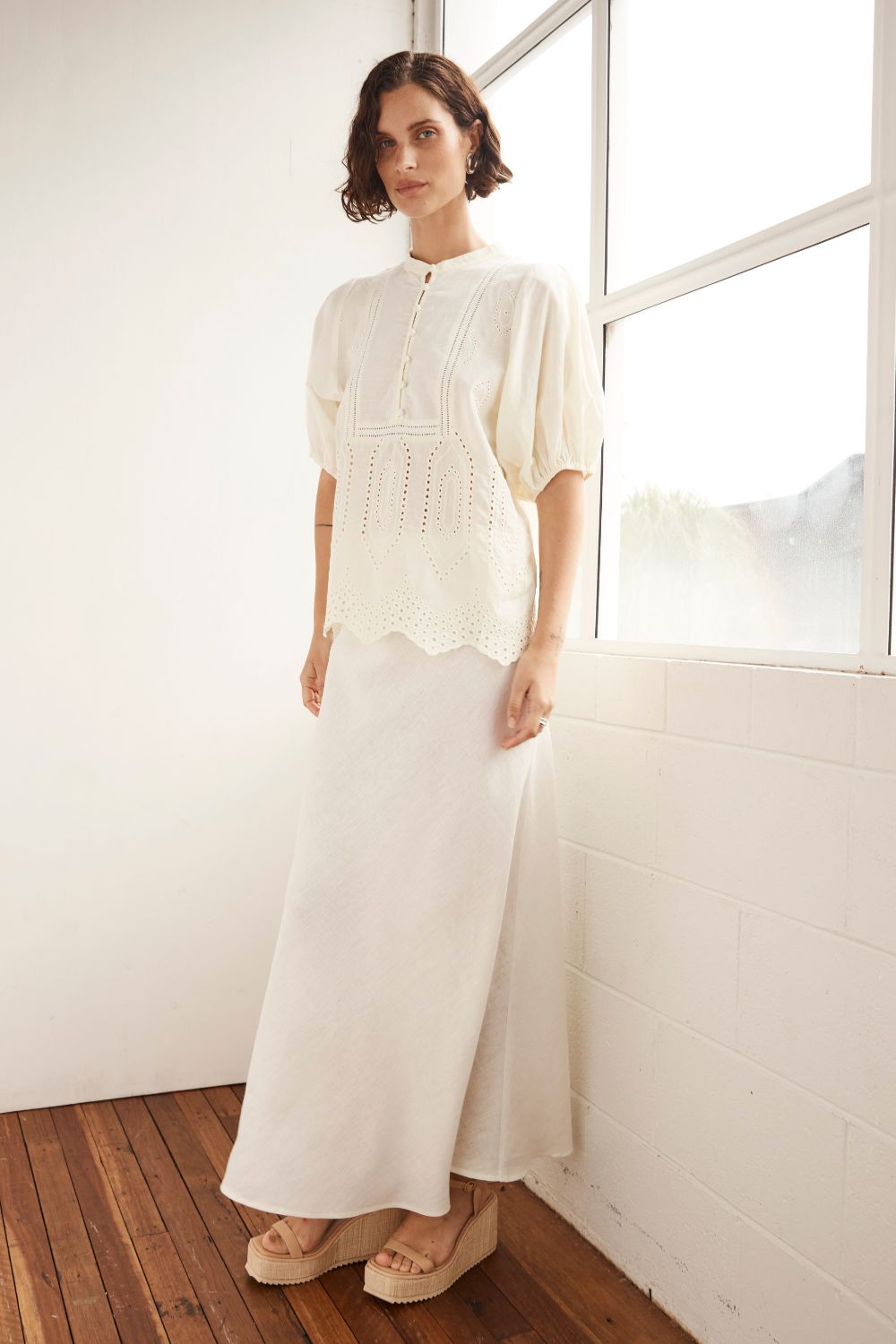 gleam top - cream broderie