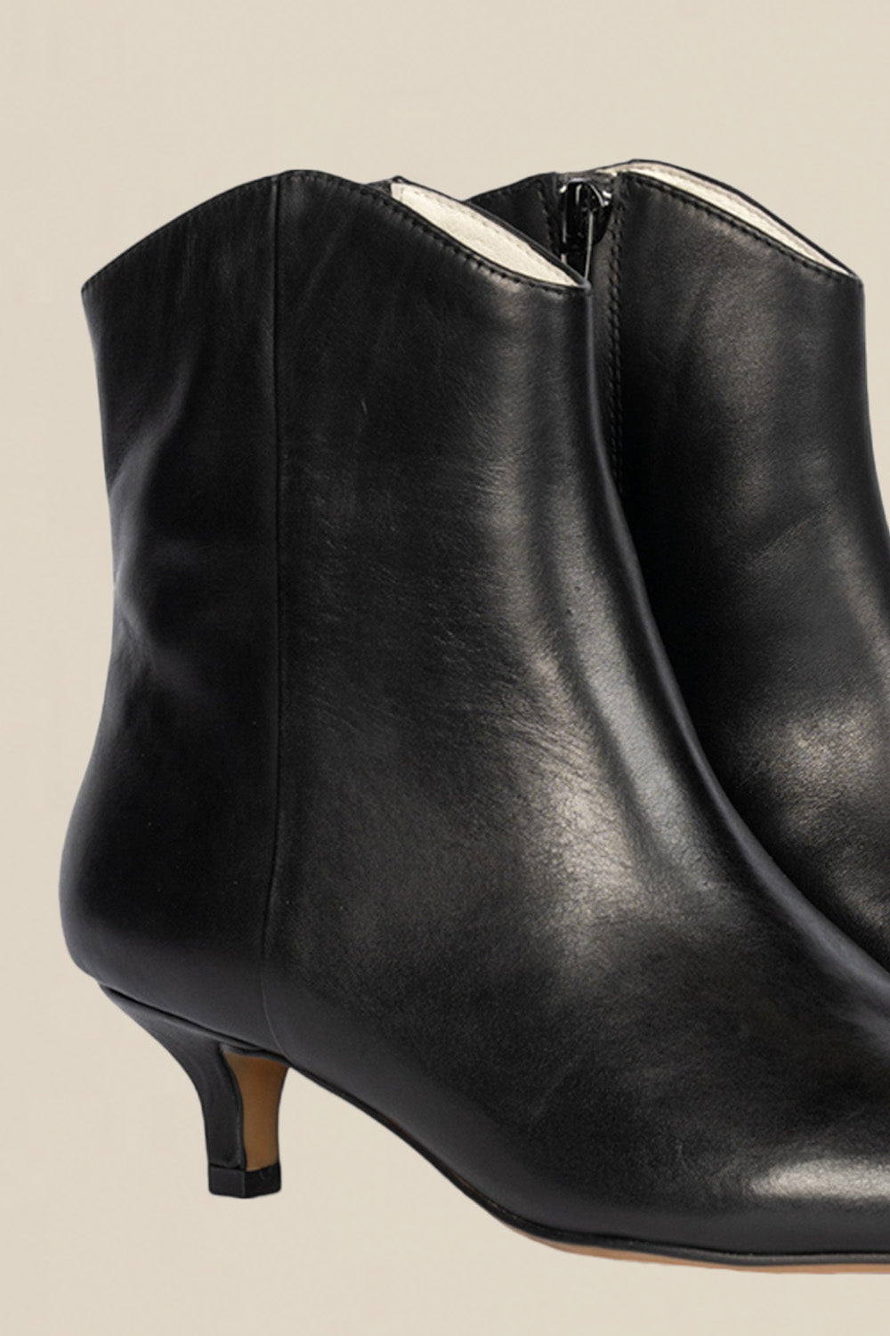 implicit boot - black leather|  zoe kratzmann| considered design
