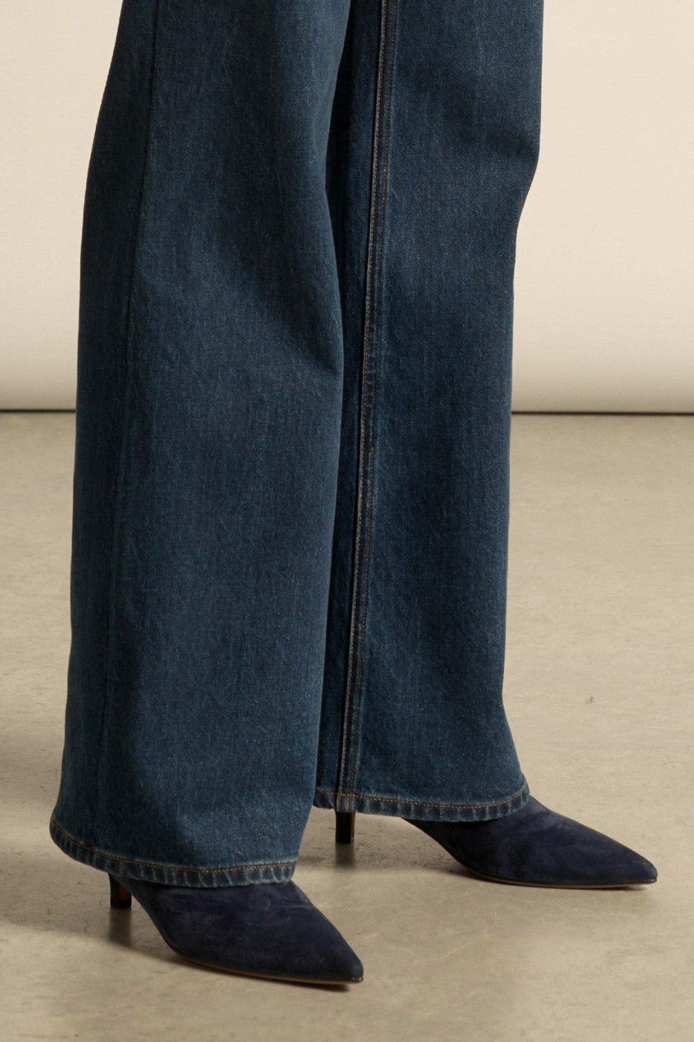 implicit boot - midnight suede