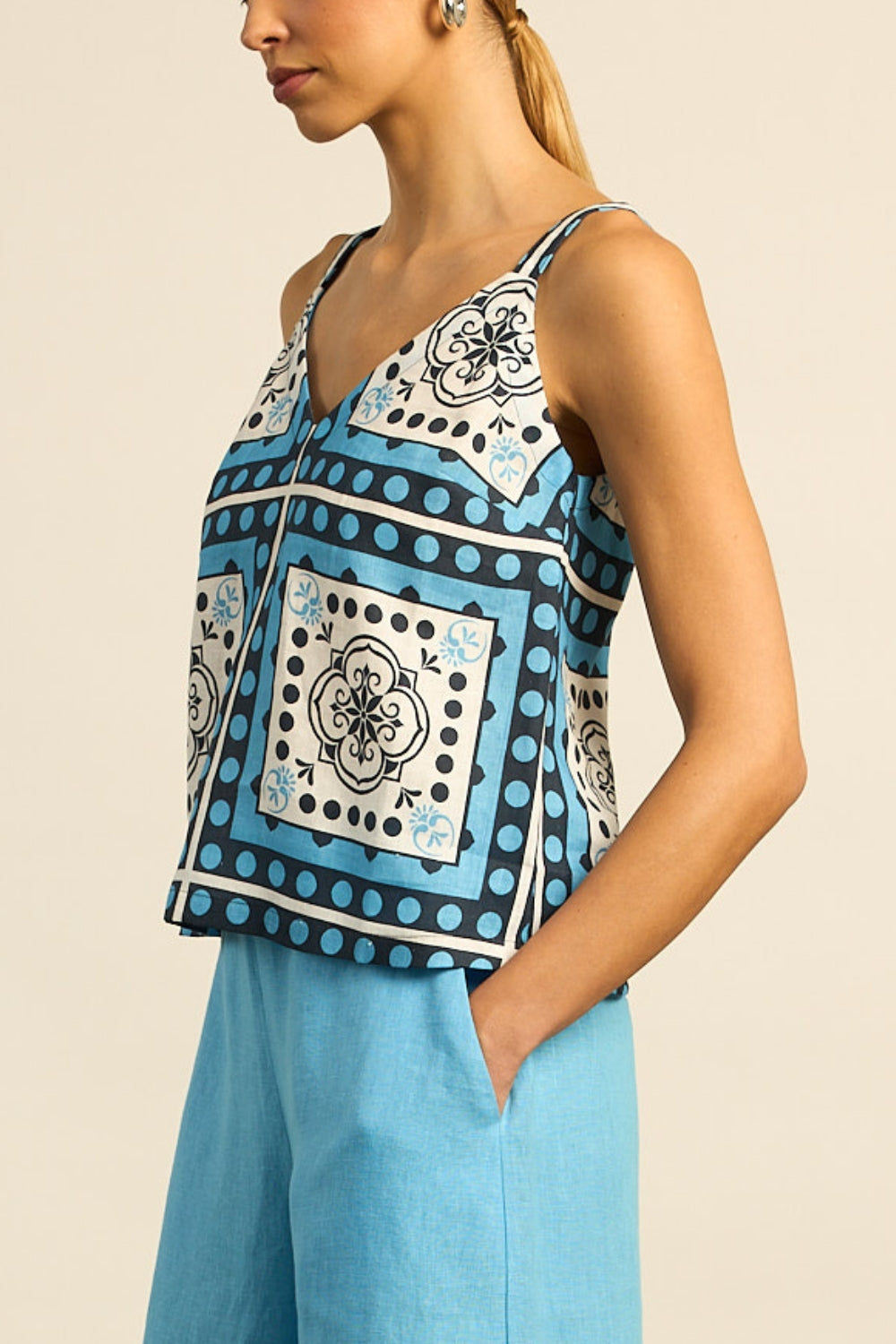 memo top - bay scarf|  zoe kratzmann| considered design