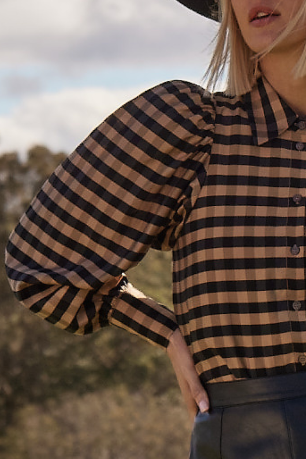 mirage top - toffee black check