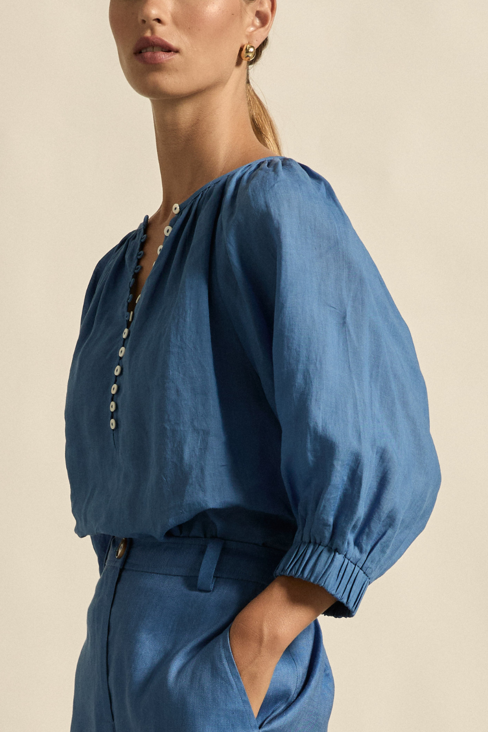 tranquil top - shoreline|  zoe kratzmann| considered design