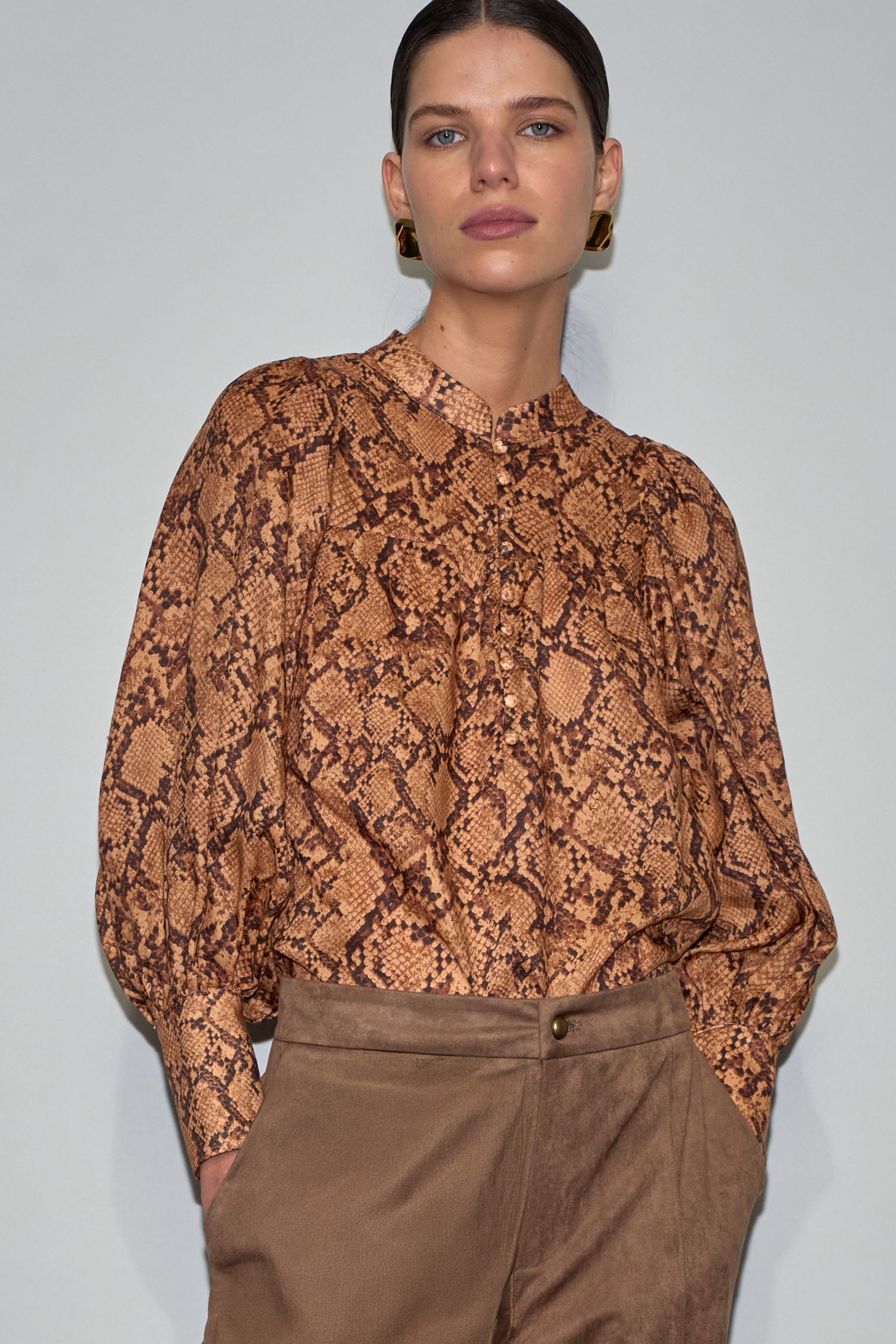 vista top - python|  zoe kratzmann| considered design