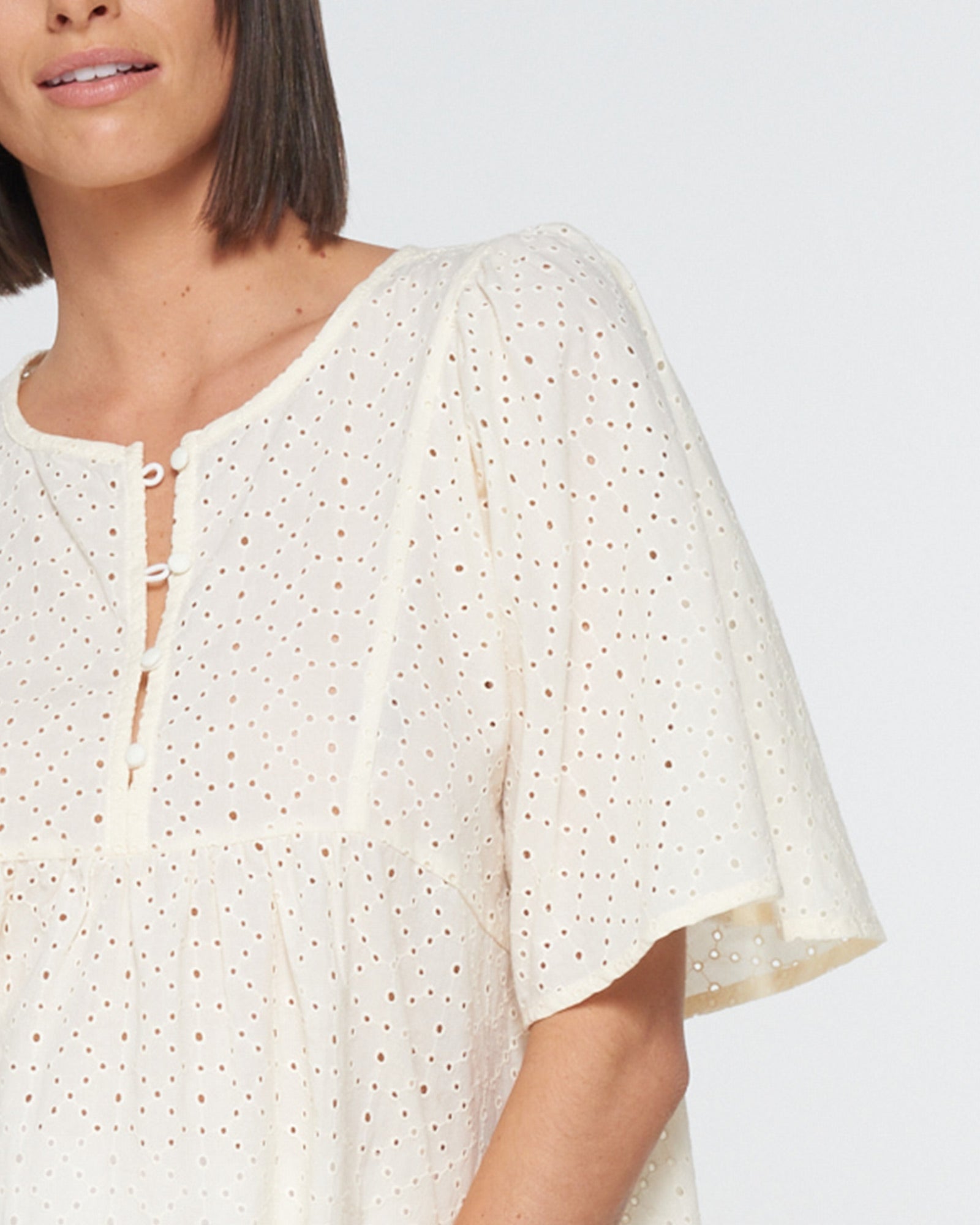 connect top - butter broderie