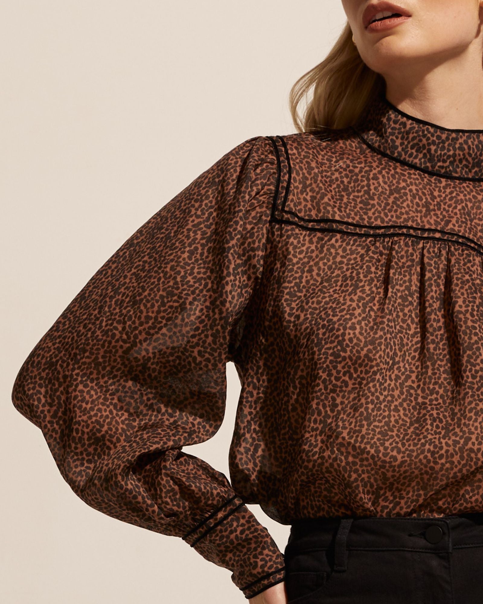 horizen top - toast leopard