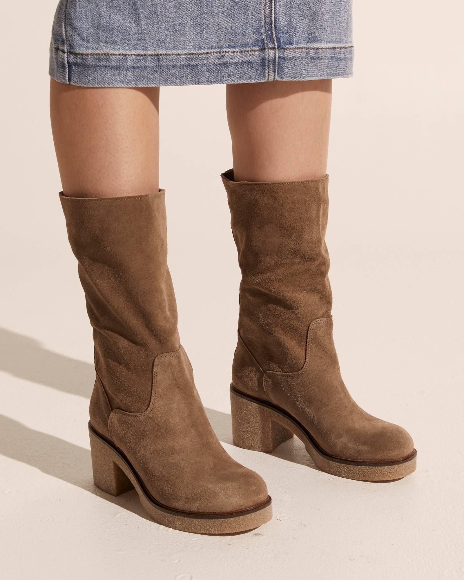 need boot - taupe suede