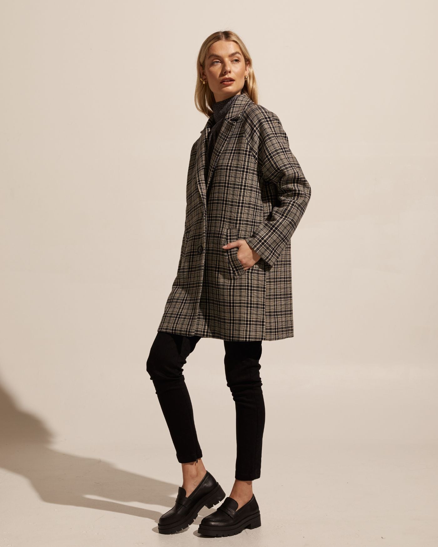 buy transit coat - black check | zoe kratzmann