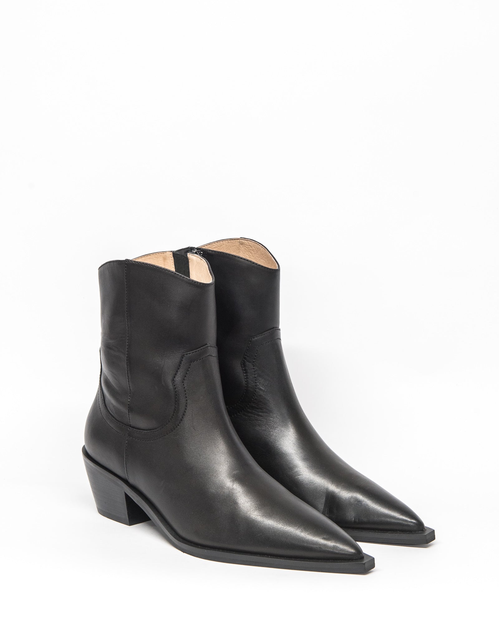 whip boot - black leather