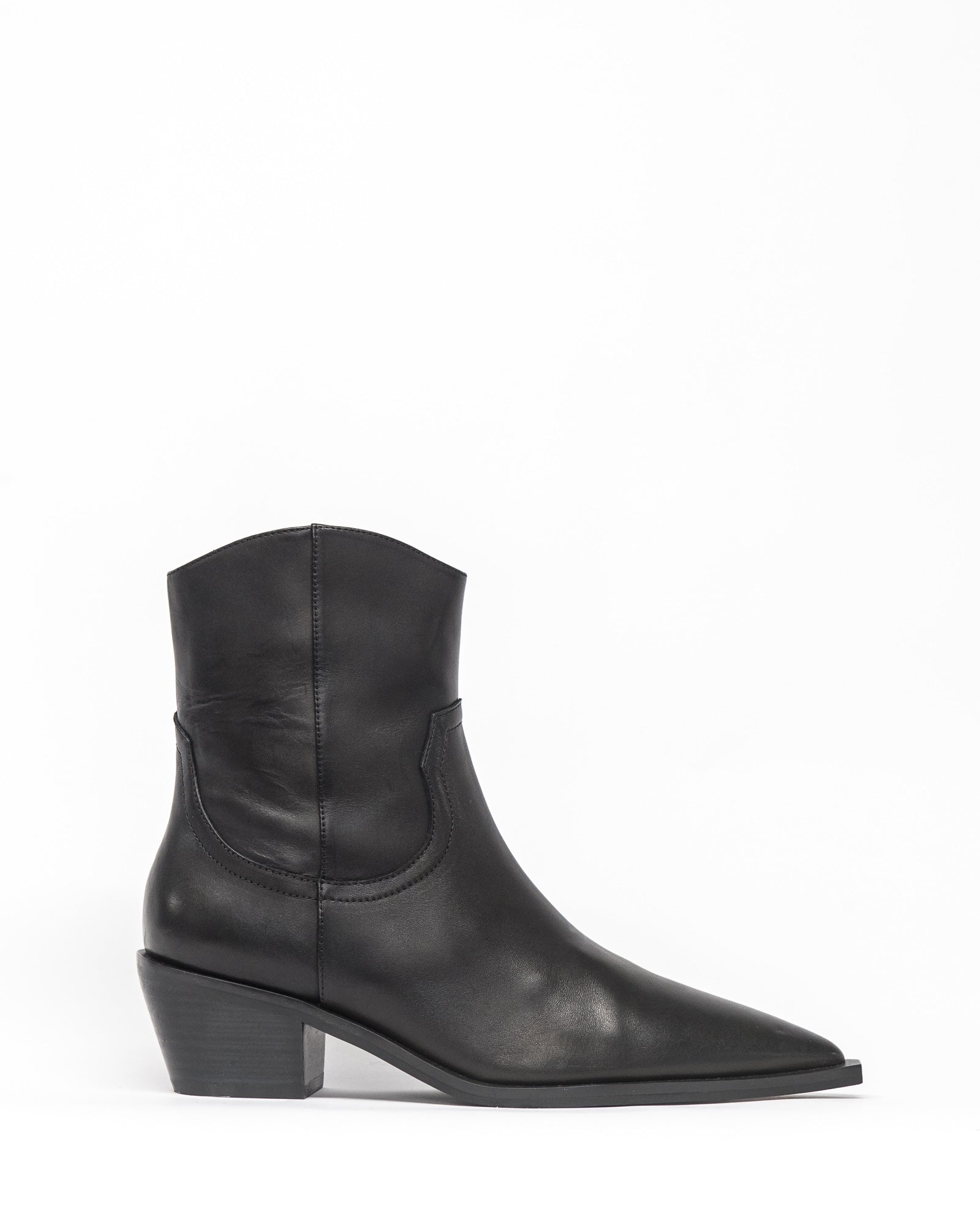 whip boot - black leather