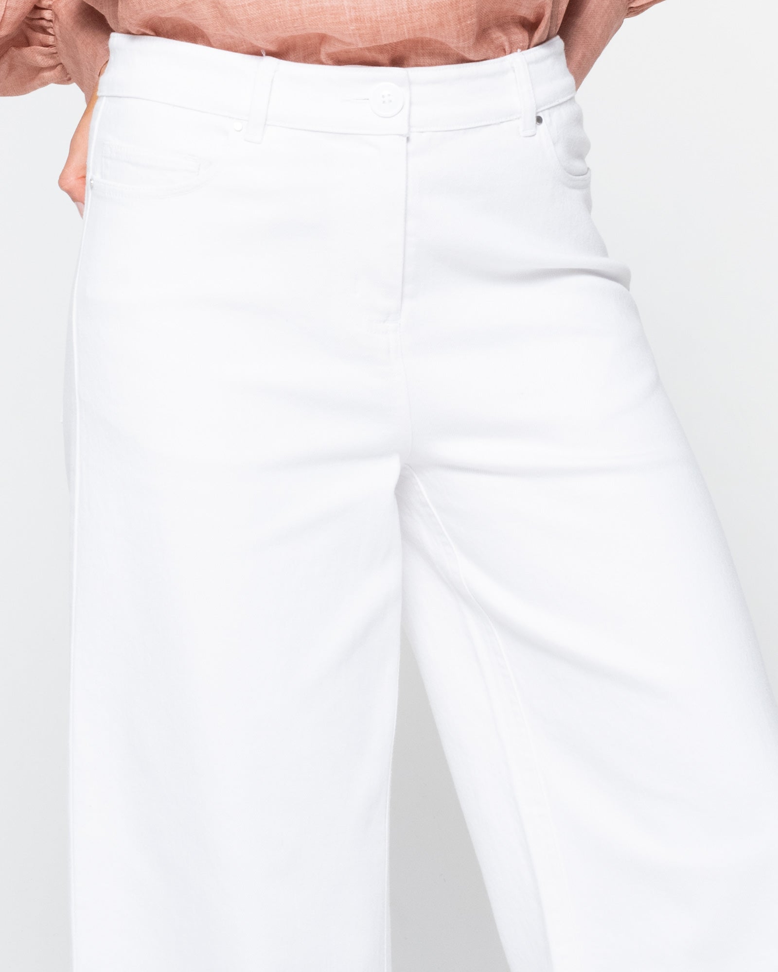 Vantage Jean in Porcelain Vantage Jean in Porcelain